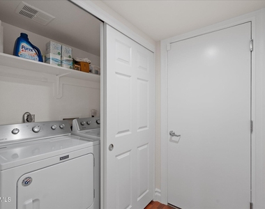 5805 N 24th Place - Photo Thumbnail 20