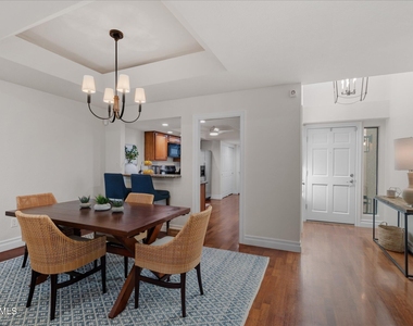 5805 N 24th Place - Photo Thumbnail 7