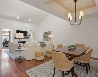 5805 N 24th Place - Photo Thumbnail 4