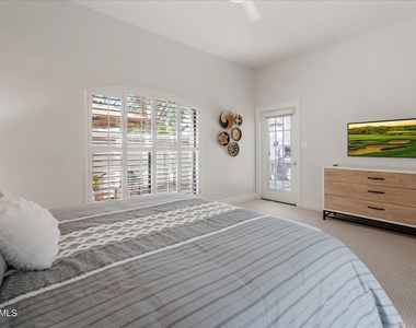 5805 N 24th Place - Photo Thumbnail 13