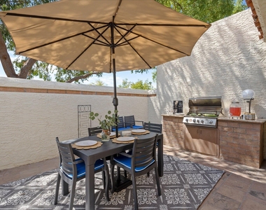 5805 N 24th Place - Photo Thumbnail 21