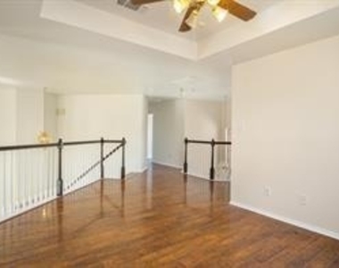 1904 Overlook Ridge Drive - Photo Thumbnail 4