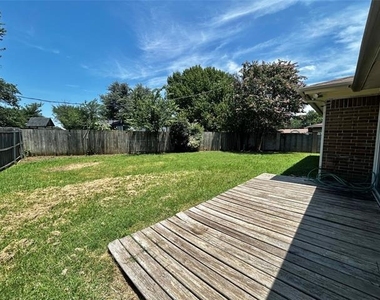 6209 Gayle Drive - Photo Thumbnail 35