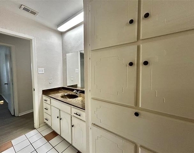 6209 Gayle Drive - Photo Thumbnail 31
