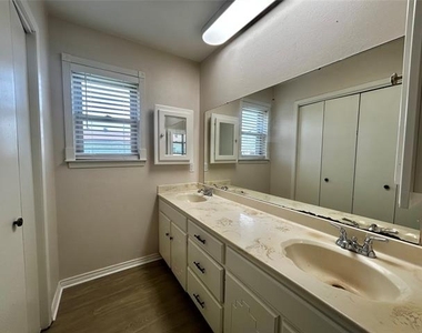 6209 Gayle Drive - Photo Thumbnail 18