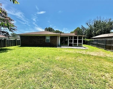 6209 Gayle Drive - Photo Thumbnail 34