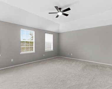 1316 Hunter Lane - Photo Thumbnail 19