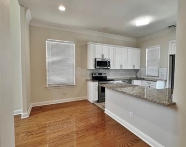 5808 La Vista Drive - Photo Thumbnail 12