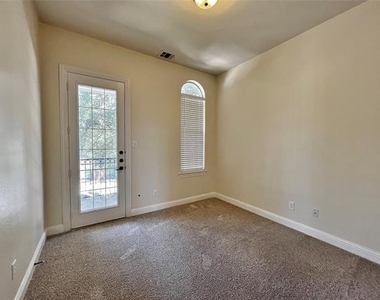 5808 La Vista Drive - Photo Thumbnail 18