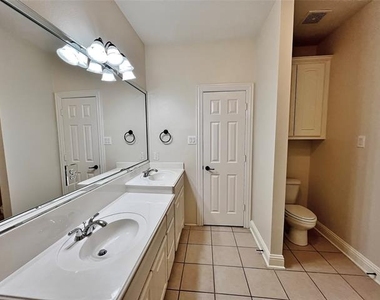 5808 La Vista Drive - Photo Thumbnail 22