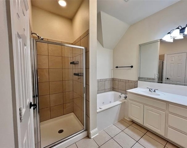 5808 La Vista Drive - Photo Thumbnail 21