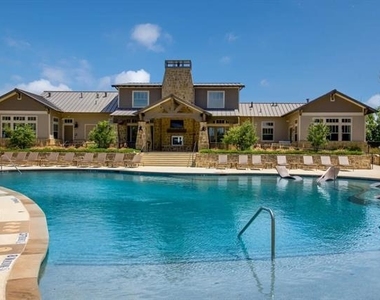 984 Emil Place - Photo Thumbnail 19
