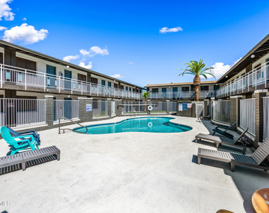 3025 N 32nd Street - Photo Thumbnail 17
