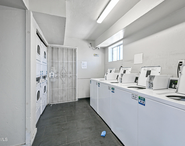 3025 N 32nd Street - Photo Thumbnail 12
