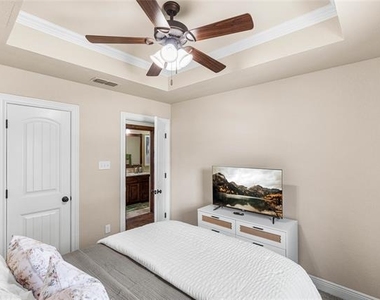 1326 Briar Cliff Path - Photo Thumbnail 39