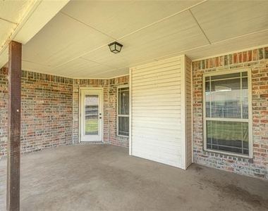 1326 Briar Cliff Path - Photo Thumbnail 10