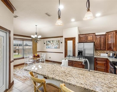 1326 Briar Cliff Path - Photo Thumbnail 30