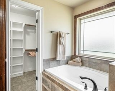 1326 Briar Cliff Path - Photo Thumbnail 8