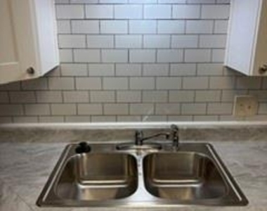 3442 State Street - Photo Thumbnail 7