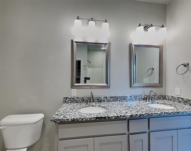 2902 Orchid Drive - Photo Thumbnail 7