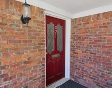 821 Rea Avenue - Photo Thumbnail 1