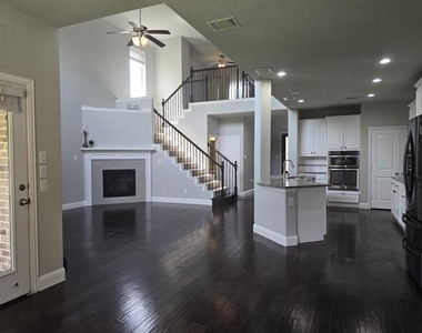 8704 Mccutchins Drive - Photo Thumbnail 7