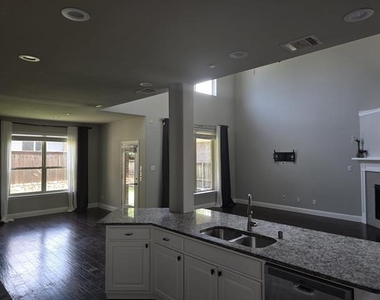 8704 Mccutchins Drive - Photo Thumbnail 6