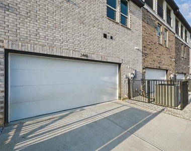 3445 Sanjeev Drive - Photo Thumbnail 9