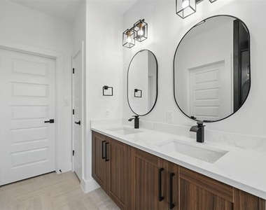 3445 Sanjeev Drive - Photo Thumbnail 6