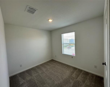 833 Sandhill Crane Lane - Photo Thumbnail 9