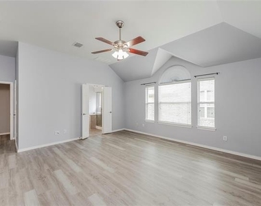 12422 Daimler Drive - Photo Thumbnail 19