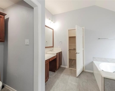 12422 Daimler Drive - Photo Thumbnail 22