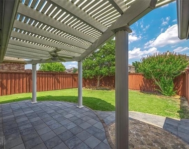 12422 Daimler Drive - Photo Thumbnail 4