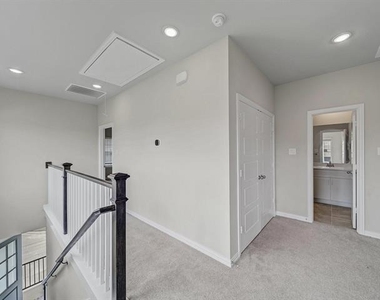 4484 N River Walk Drive - Photo Thumbnail 11