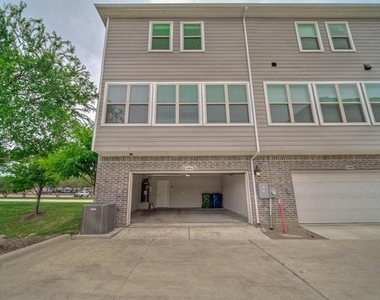 4484 N River Walk Drive - Photo Thumbnail 23