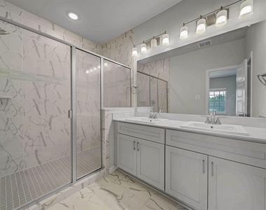 4484 N River Walk Drive - Photo Thumbnail 13