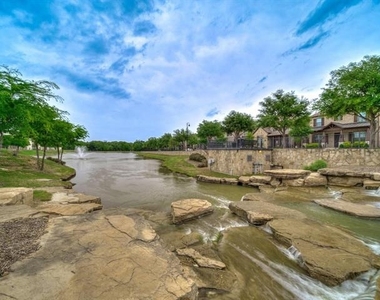 4484 N River Walk Drive - Photo Thumbnail 24