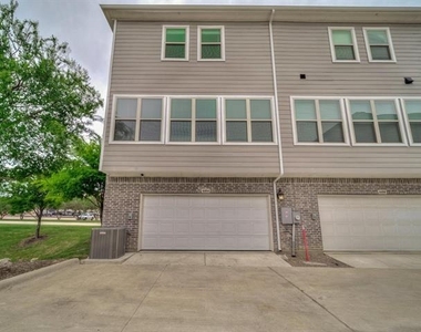 4484 N River Walk Drive - Photo Thumbnail 22