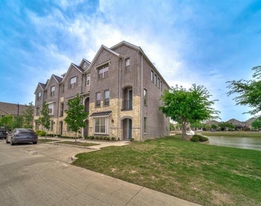 4484 N River Walk Drive - Photo Thumbnail 1