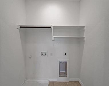 4484 N River Walk Drive - Photo Thumbnail 21