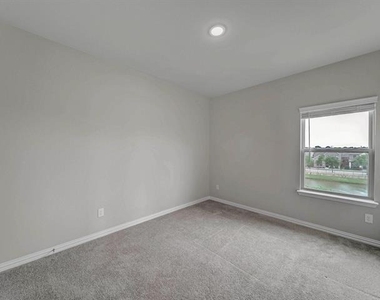 4484 N River Walk Drive - Photo Thumbnail 19