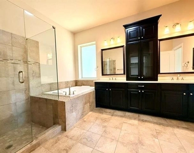 6704 Castillo Street - Photo Thumbnail 14
