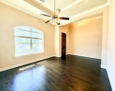 6704 Castillo Street - Photo Thumbnail 2