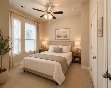 6704 Castillo Street - Photo Thumbnail 18