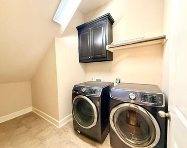 6704 Castillo Street - Photo Thumbnail 10