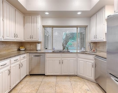 12504 Renoir Lane - Photo Thumbnail 8