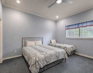 12504 Renoir Lane - Photo Thumbnail 16