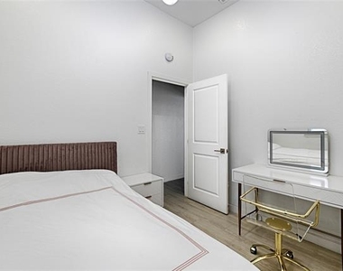 12504 Renoir Lane - Photo Thumbnail 19