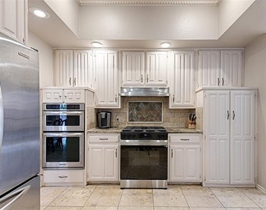 12504 Renoir Lane - Photo Thumbnail 9
