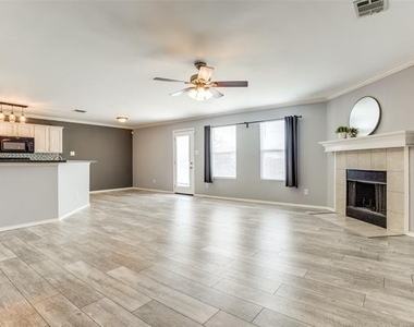 9901 Thomas Jefferson Drive - Photo Thumbnail 3